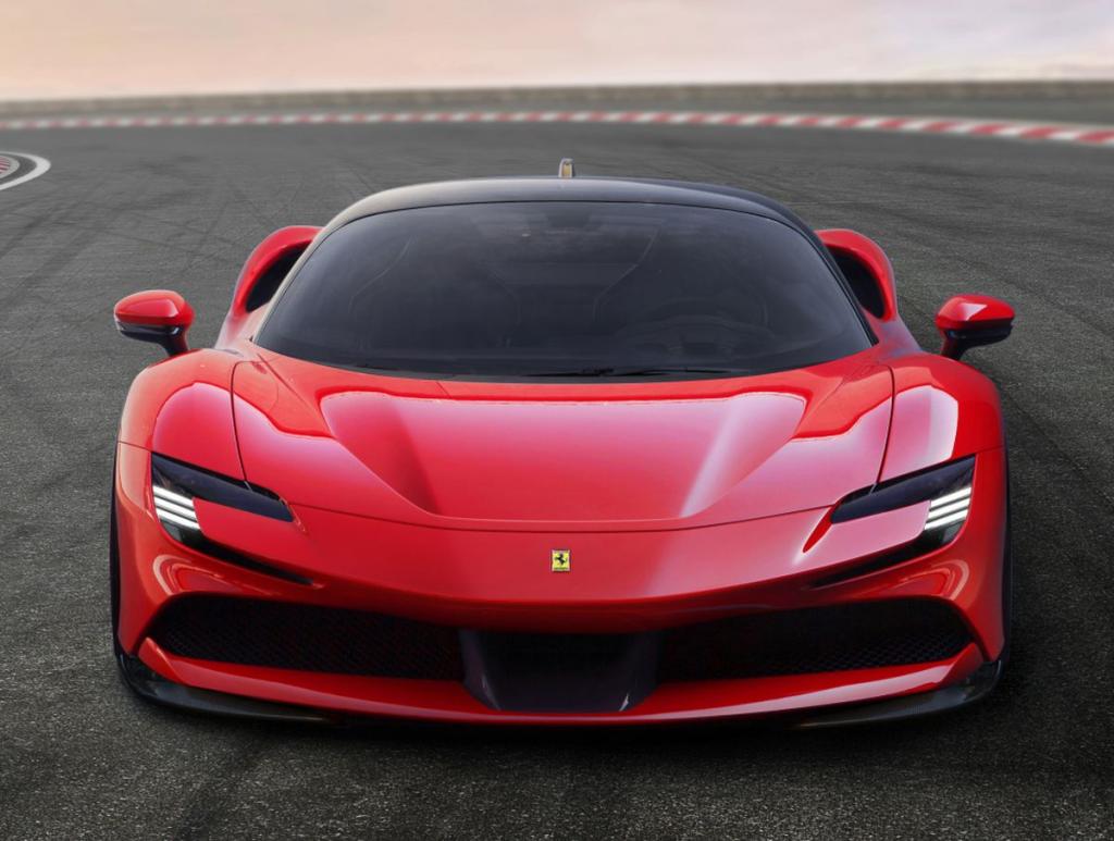 Ferrari dévoile un modèle hybride rechargeable - photo 13