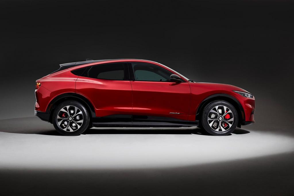 Ford : une Mustang SUV électrique - Dynatek - photo 12